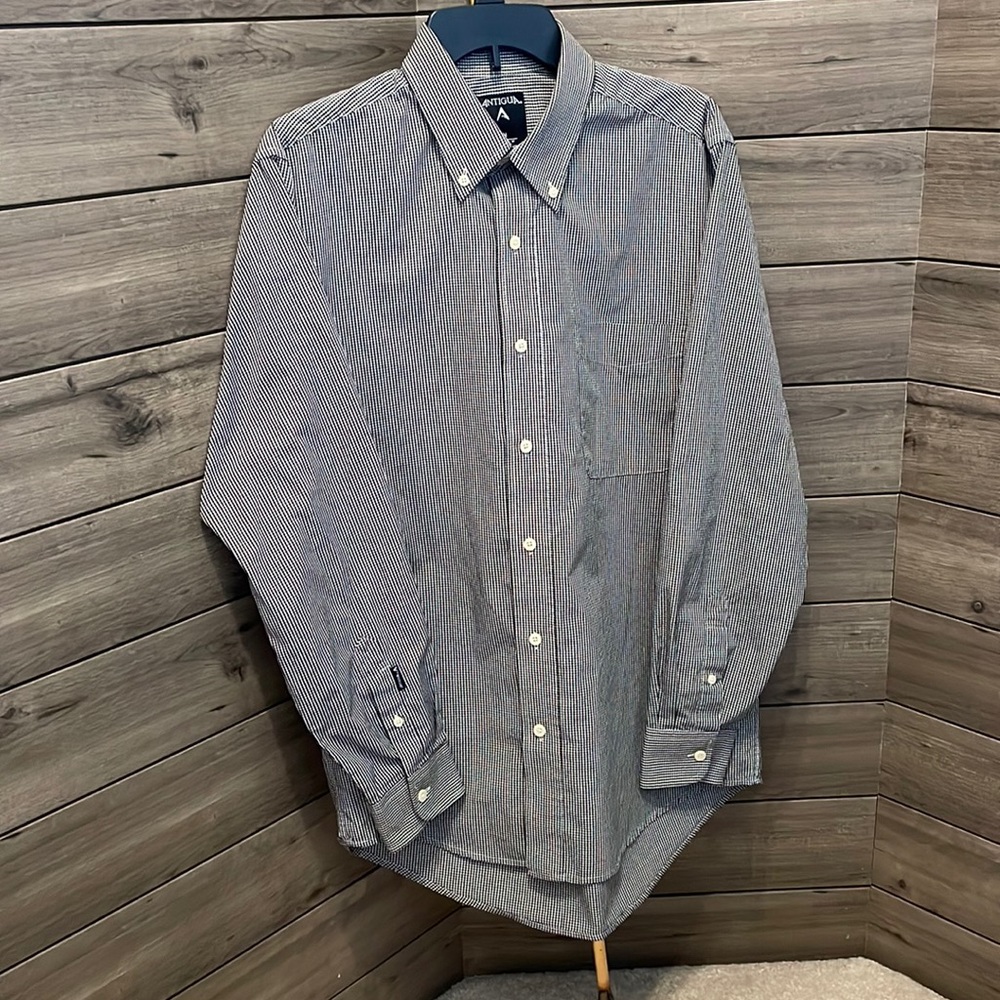 Antigua Men’s Medium Dress shirt